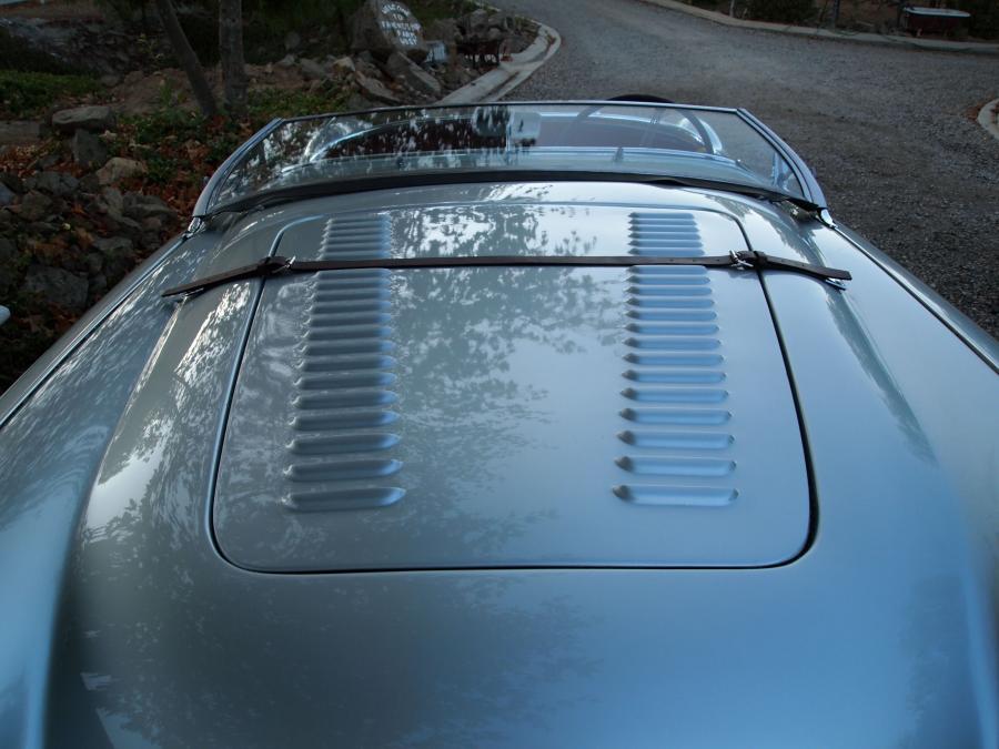 Детали экстерьера Austin-Healey 100 (BN1) 1954 года  (фото 6 из 12)